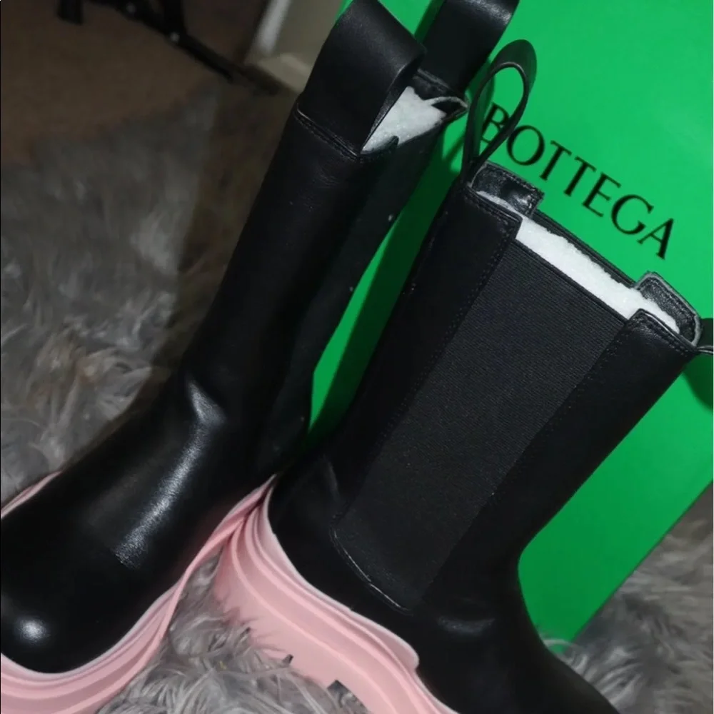 Bottega Veneta boots - Picture 1 of 3